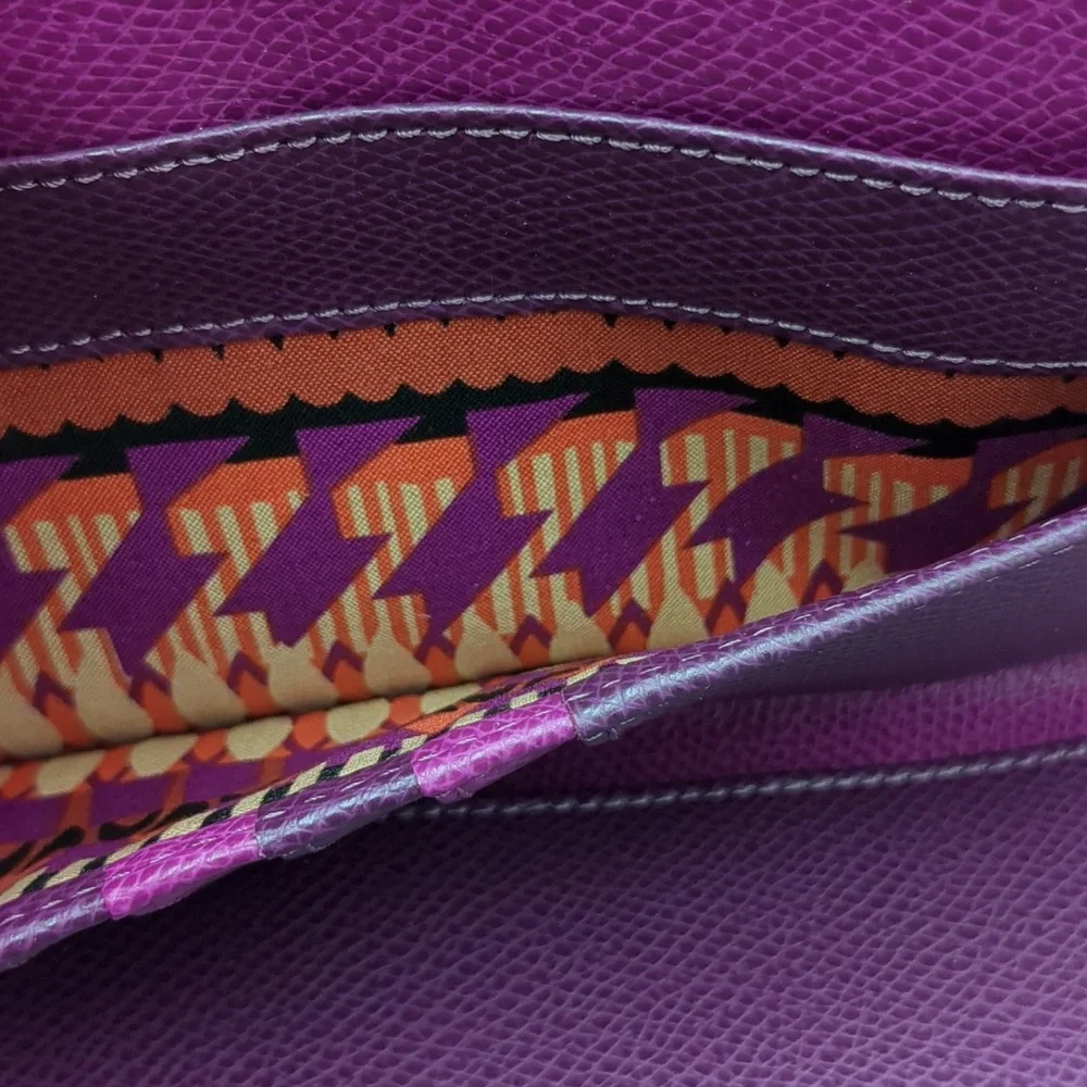 Vera Bradley Slim Traveler Organizer Wallet - Picture 10 of 12
